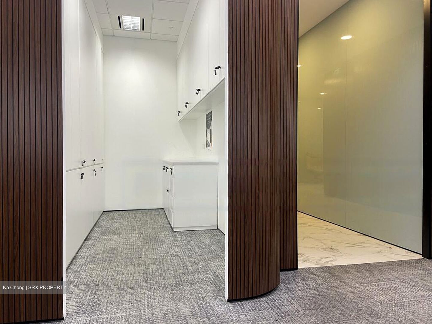 18 ROBINSON (D1), Office #481268571